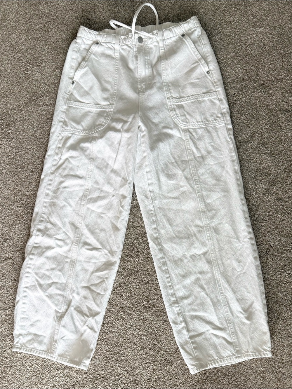 Universal Thread White barrel utility jeans